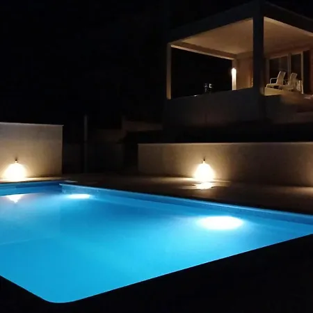 בית אירוח Pool Costela